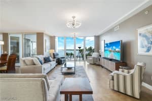 700 La Peninsula Boulevard, Naples, FL 34113 - MLS#225078371