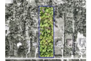 810 14th Street, Naples, FL 34117 - MLS#225078380