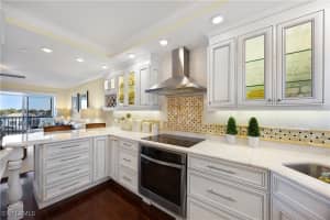 300 Park Shore Drive, Naples, FL 34103 - MLS#225078382