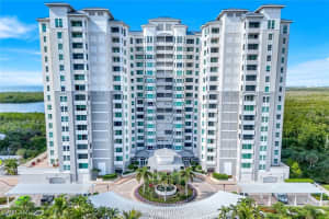 285 Grande Way, Naples, FL 34110 - MLS#225078383