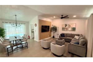 1044 Ridgeway Dr, North Fort Myers