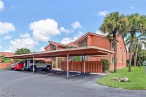 124 Cypress Way E E5, Naples