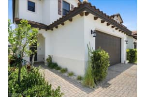 8812 Madrid Circle, Naples, FL 34104 - MLS#225078448