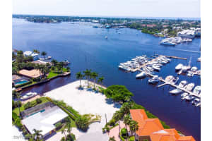 1300 Curlew Avenue, Naples, FL 34102 - MLS#225078553