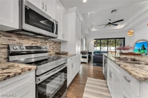 833 109th Avenue, Naples, FL 34108 - MLS#225078582