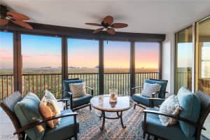 455 Cove Tower Dr 801, Naples