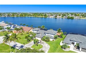 313 6th Street, Cape Coral, FL 33990 - MLS#225078807