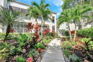 541 Club Side Drive, Naples, FL 34110 - MLS#225078838