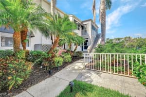 541 Club Side Drive, Naples, FL 34110 - MLS#225078838