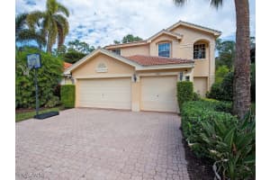 2346 Butterfly Palm Drive, Naples, FL 34119 - MLS#225078843