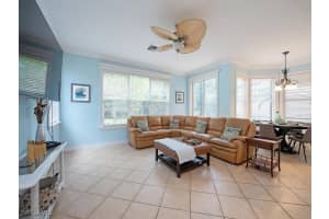 2346 Butterfly Palm Drive, Naples, FL 34119 - MLS#225078843