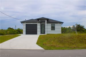 2814 68th Street, Lehigh Acres, FL 33976 - MLS#225078876