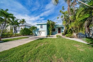 1283 Grand Canal Dr, Naples 1283 Grand Canal Dr, Naples