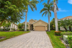 1558 Serrano Cir, Naples