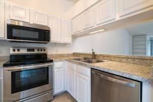 2009 Pine Isle Lane, Naples, FL 34112 - MLS#225078909