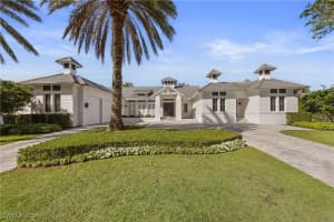 299 Mermaids Bight, Naples, FL 34103 - MLS#225078933