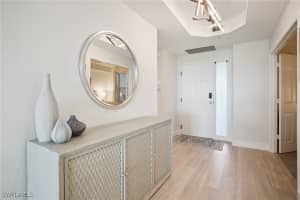 425 Cove Tower Drive, Naples, FL 34110 - MLS#225078950