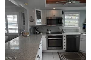 37 High Point Circle, Naples, FL 34103 - MLS#225078952