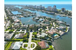 377 Pirates Bight, Naples, FL 34103 - MLS#225079001