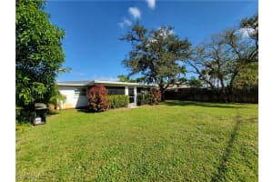 750 95th Avenue, Naples, FL 34108 - MLS#225079025