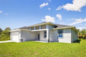 425 Naples Avenue, Lehigh Acres, FL 33974 - MLS#225079077