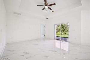 425 Naples Avenue, Lehigh Acres, FL 33974 - MLS#225079077