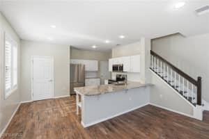 1050 Albany Court, Naples, FL 34105 - MLS#225079122