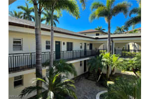 960 7th Street, Naples, FL 34102 - MLS#225079140