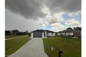 4218 26th Street, Lehigh Acres, FL 33976 - MLS#225079195