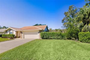 401 Countryside Dr, Naples