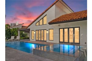 572 Tierra Mar Lane, Naples, FL 34108 - MLS#225079209