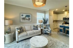 5651 Double Eagle Cir 4338, Ave Maria