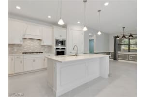 10491 Ventana Lane, Naples, FL 34120 - MLS#225079234