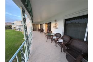 383 Harbour Drive, Naples, FL 34103 - MLS#225079241