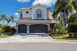 3821 Columbia Ct, Naples