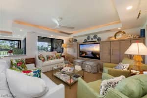 107 Clubhouse Ln 391, Naples 107 Clubhouse Ln 391, Naples