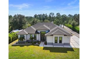 2406 37th Ave Ne, Naples