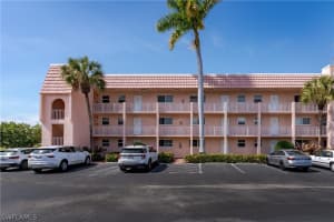 100 Forest Lakes Blvd 201, Naples