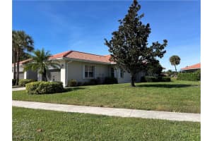 2081 Crestview Way, Naples, FL 34119 - MLS#225079513