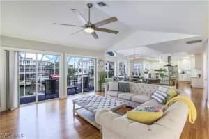 437 Trade Winds Avenue, Naples, FL 34108 - MLS#225079568