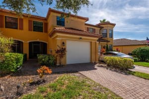 9472 River Otter Dr, Fort Myers