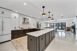 533 La Peninsula Boulevard, Naples, FL 34113 - MLS#225079704