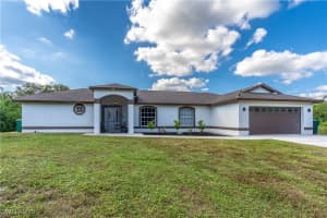 441 22nd St Ne, Naples