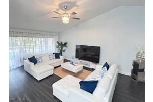 9828 Luna Cir H203, Naples