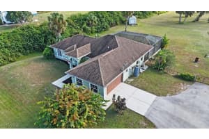 748 41st Avenue, Naples, FL 34120 - MLS#225079791