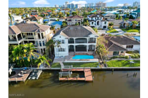 405 Trade Winds Ave, Naples