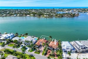 1942 Kingfish Road, Naples, FL 34102 - MLS#225079853