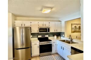 645 Squire Court, Naples, FL 34104 - MLS#225079855