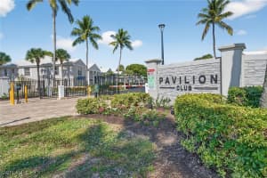 821 Gulf Pavilion Drive, Naples, FL 34108 - MLS#225079894
