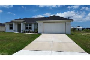 1316 1st Place, Cape Coral, FL 33909 - MLS#225079907